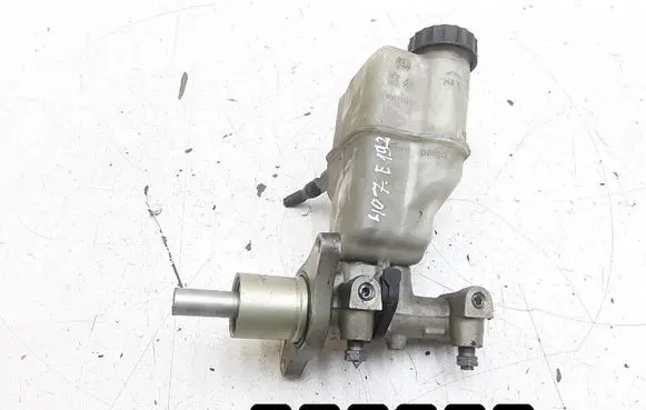 Peugeot 407 Master brake cylinder 9646980980