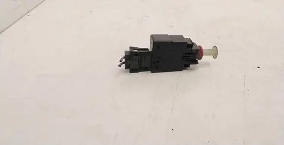 BMW 3 E36 Brake pedal sensor switch 8360420