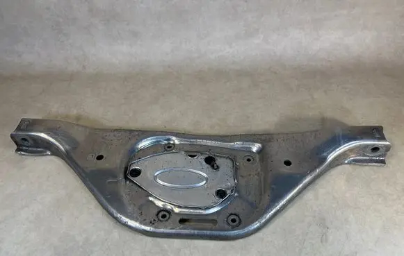 Porsche 911 991 Engine mounting bracket 9A137501408
