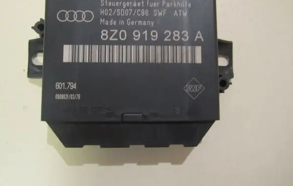 Audi A4 S4 B7 8E 8H Parking PDC control unit/module 8Z0919283A