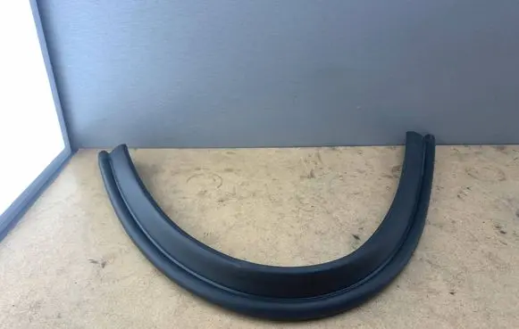 BMW 5 GT F07 Engine compartment rubber 51767199435 7199435