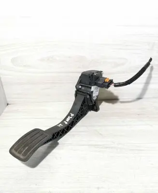 Peugeot 3008 II Accelerator throttle pedal 9674829180