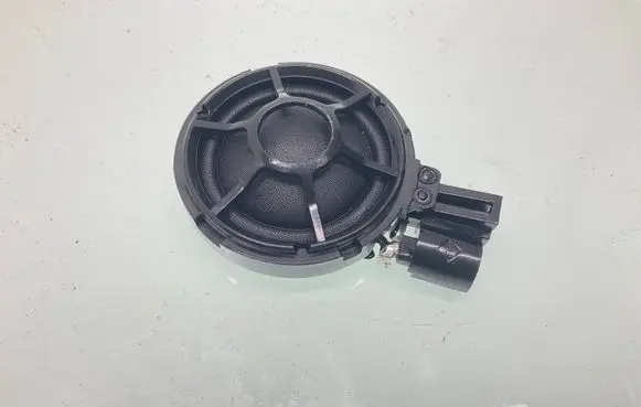 Audi Q3 F3 Front door high frequency speaker 8X0035399C 1000171002