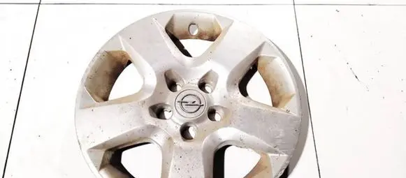 Opel Astra H R16 wheel hub/cap/trim 13198634 13198635