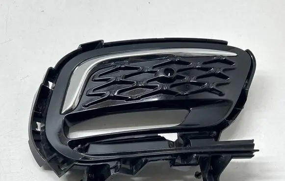 Chrysler Pacifica Front fog light trim/grill 6WF68TRMAC 68531081AA 49795A