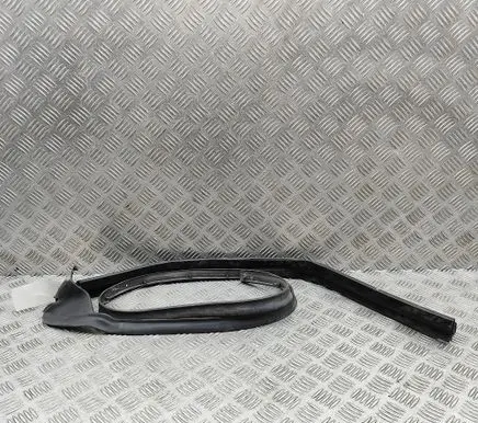 Ferrari California F149 Door glass trim 069989100