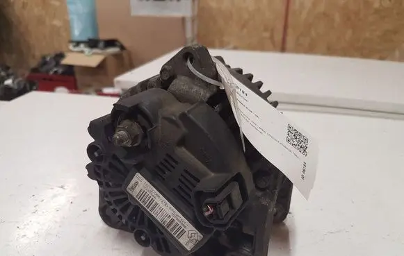 Renault Megane II Generator/alternator 8200667614