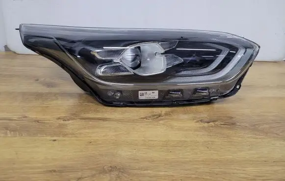 KIA Ceed Headlight/headlamp 92102J7100