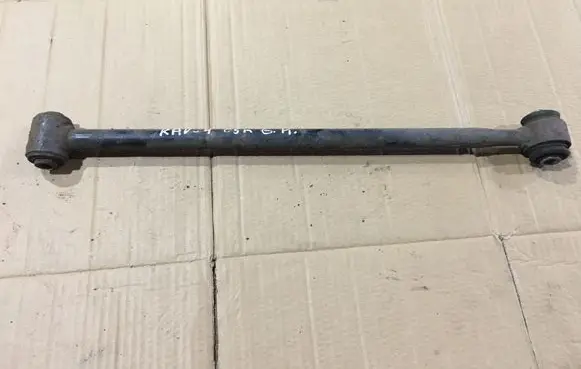 Toyota RAV 4 (XA20) Rear suspension control arm 