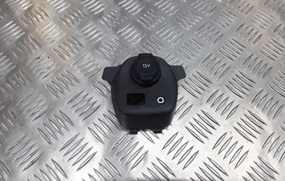 Toyota Aygo AB40 12 V Socket (front) 1389320X 554770H010