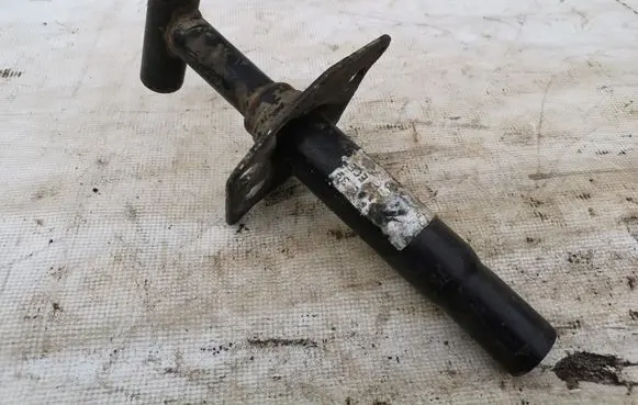 BMW 5 E39 Front bumper shock/impact absorber 