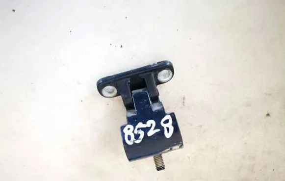 Volkswagen Golf V Tailgate/trunk/boot hinge