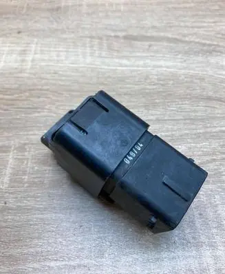 Iveco Daily 45 - 49.10 Glow plug pre-heat relay 3M5T12A343AA 3M5T2504A