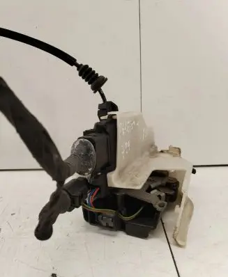 Volkswagen Phaeton Front door lock DMAE1004