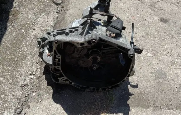 Renault Master I Manual 5 speed gearbox PF1AA011