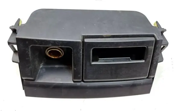 Car ashtray