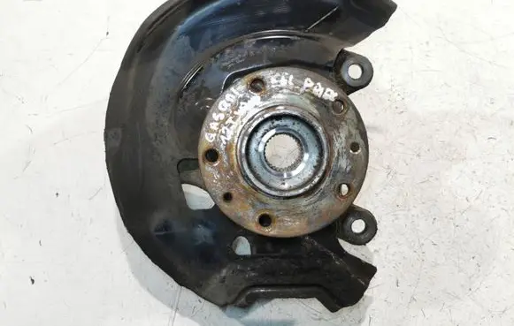 Nissan Qashqai Front wheel hub