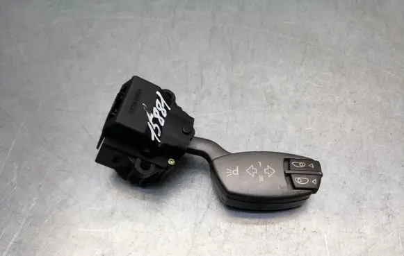 BMW 7 E65 E66 Indicator stalk 6911516 01106700 608360
