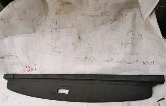 Volkswagen Touran I Parcel shelf load cover 1T0867871