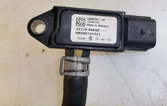 Renault Trafic III (X82) Exhaust pressure sensor 227709604R H8200741321