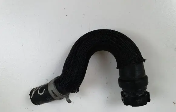 Nissan Qashqai Engine coolant pipe/hose