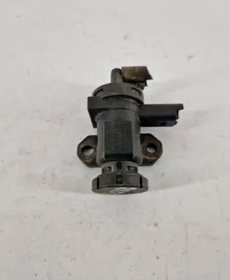 Citroen Xsara Picasso Turbo solenoid valve 9635704380