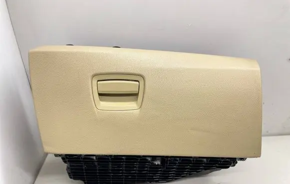 BMW 5 F10 F11 Glove box 9173907 1124201