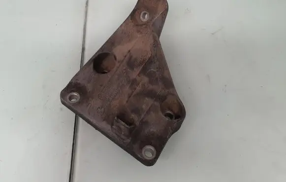 BMW 5 E60 E61 Engine mounting bracket 6769279 22116769279