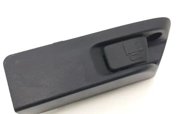 Toyota Auris E180 Fuel tank opening switch 