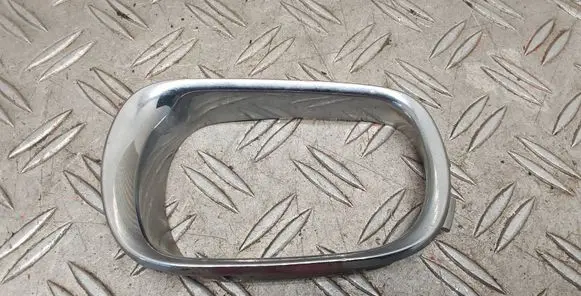 Lexus SC 430 Front fog light trim/grill 5212824040