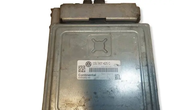 Volkswagen Golf VI Engine control unit/module ECU 03L907425C 5WP42902AA PCR21