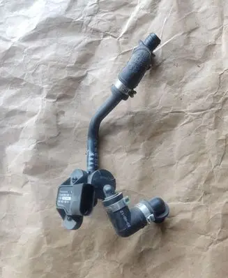 Audi A8 S8 D4 4H Vacuum line/pipe/hose 0261230081 4H1611931B 1J0611939J