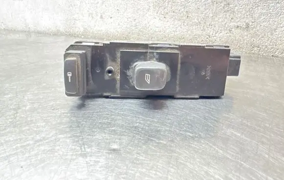 Volvo S60 Electric window control switch 8651328 MP09CD00008