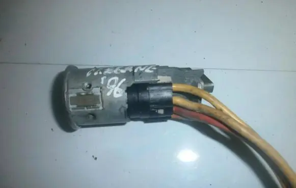 Renault Megane I Ignition lock contact TR663T1662M661