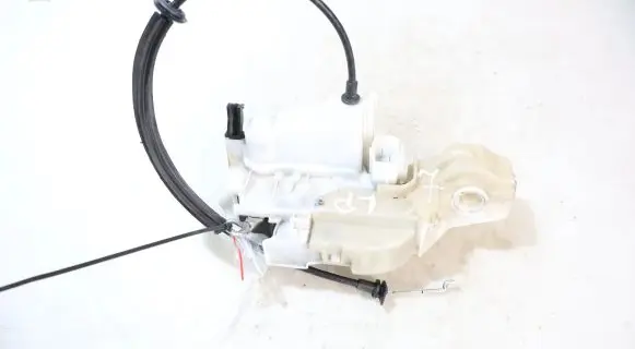 Alfa Romeo 159 Front door lock