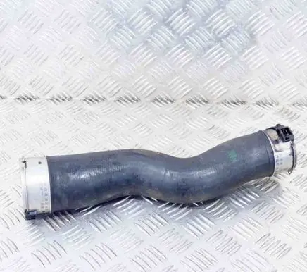 BMW 5 F10 F11 Intercooler hose/pipe 7810614