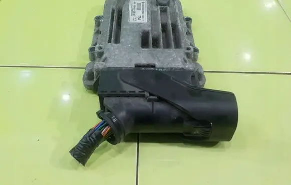 Hyundai Santa Fe Torque split ecu control unit/module 954403B732