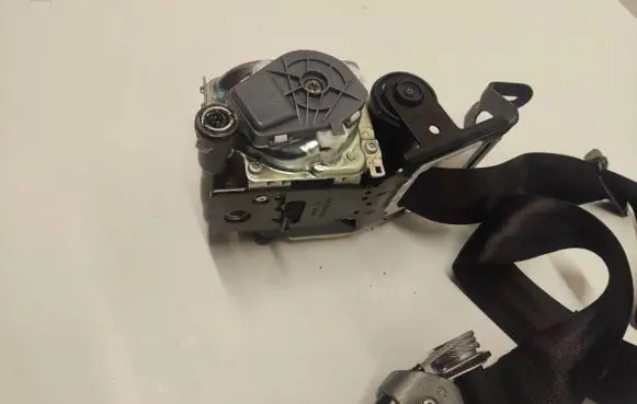Land Rover Range Rover L405 Front seatbelt DPLA611B08HD8PVJ