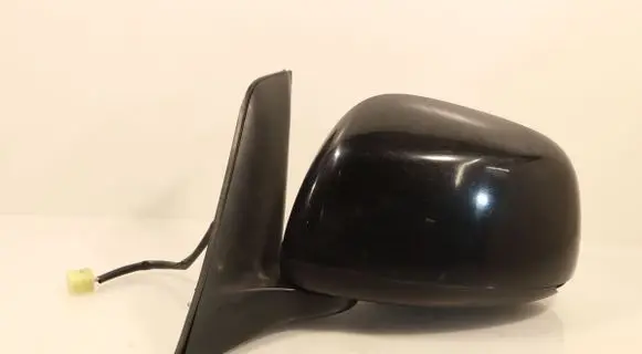 Suzuki SX4 Front door electric wing mirror E8013929