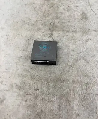 Hyundai ix35 Tow bar trailer control unit/module 52400574C