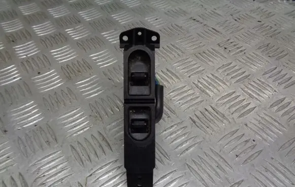 Rover 45 Front door window switch trim 