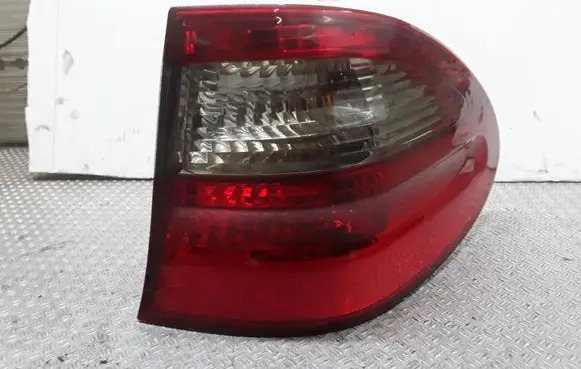 Mercedes-Benz E W211 Rear/tail lights A2118202864