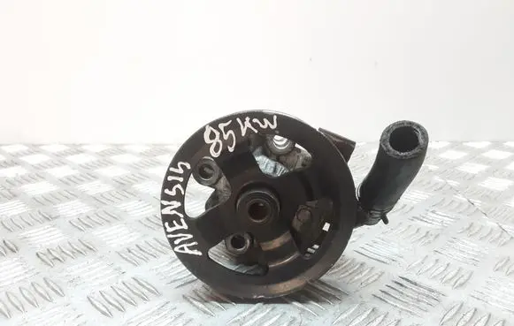 Toyota Avensis T250 Power steering pump
