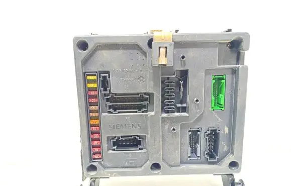 Volkswagen Sharan Fuse module