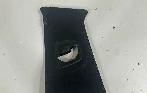 BMW 5 G30 G31 (B) pillar trim (bottom) 7419699 7384523