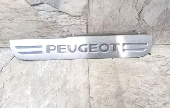 Peugeot 407 Rear sill trim cover