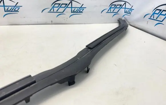 BMW 5 E60 E61 Top upper radiator support slam panel 7063835