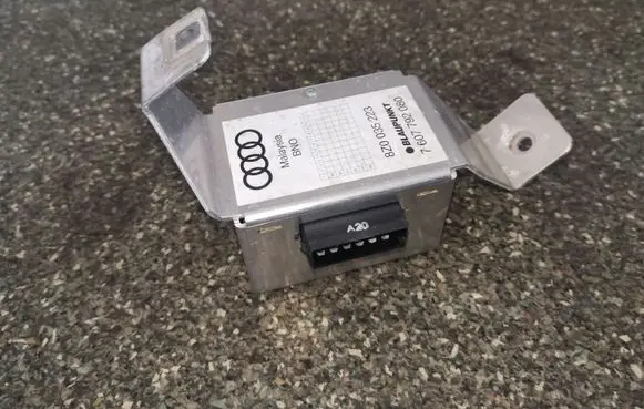 Audi A2 Sound amplifier 8Z0035223 7607792080