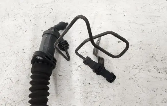 BMW 3 E90 E91 Clutch master cylinder 6775872