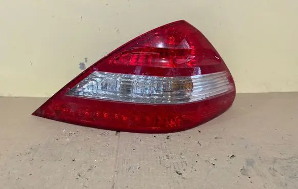 Mercedes-Benz SL AMG R230 Rear/tail lights A2308201264